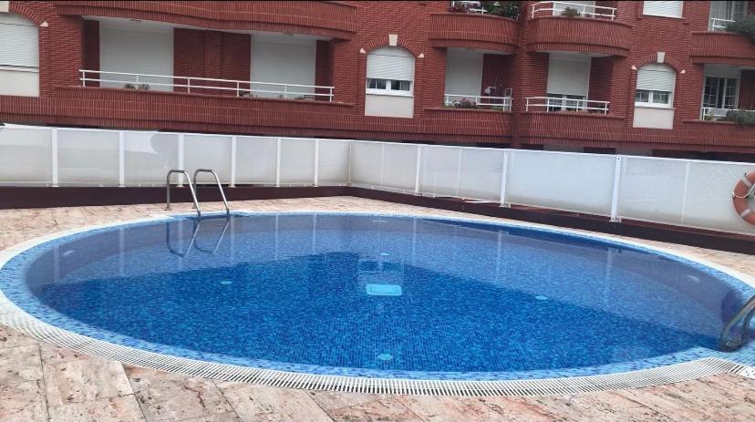 Castro Holidays - Centrico Piscina Urbanizacion Garaje Gratis Castro Urdiales Buitenkant foto